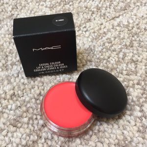 MAC Cosmetics Makeup - MAC Hi Jinks! Casual Colour Lip & Cheek Colour MAC Cosmetics Makeup - MAC Hi Jinks! Casual Colour Lip & Cheek Colour
